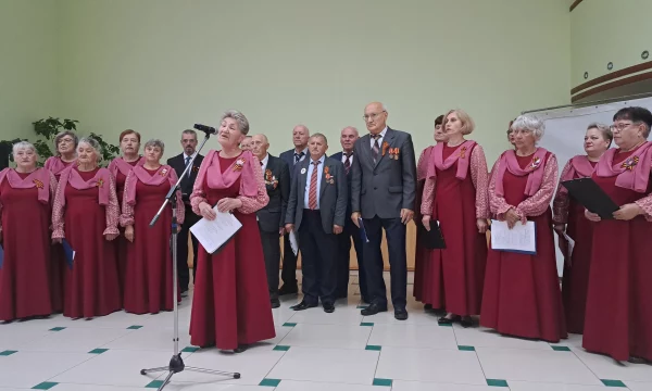 "Июльские вечера: солдатскому братству верны..."