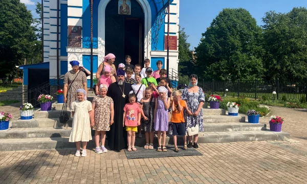 Экскурсия в храм иконы Божией Матери "Знамение"